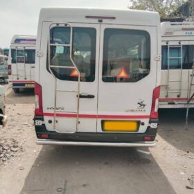 Force urbania tempo traveller back interior