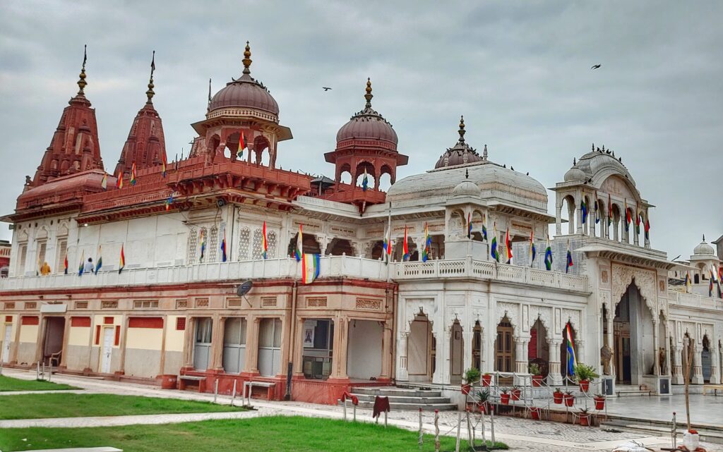 Shri Mahavirji Temple